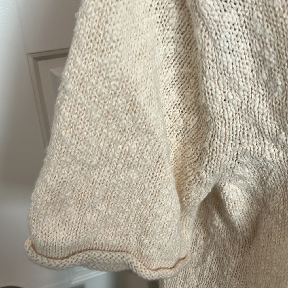 Liz Claiborne ivory short sleeves lightweight sweater for spring NWT 900 - Picture 2 of 7